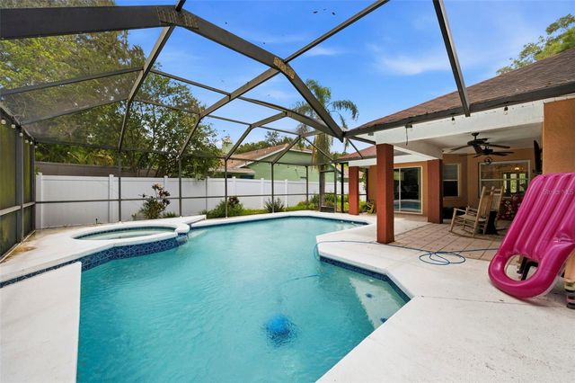 16502 CAYMAN DRIVE, Tampa, FL 33624