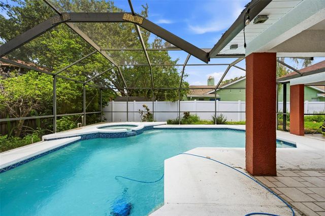 16502 CAYMAN DRIVE, Tampa, FL 33624