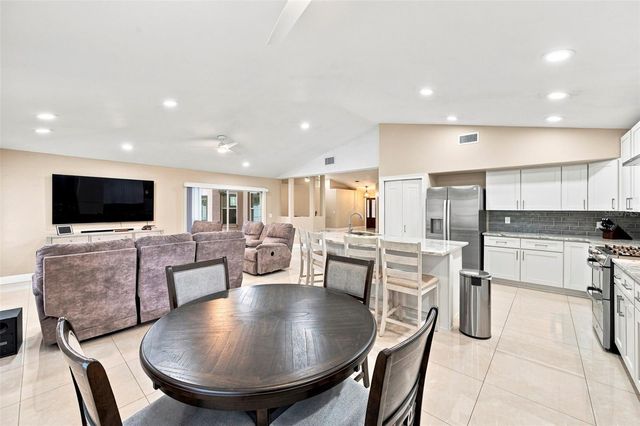 16502 CAYMAN DRIVE, Tampa, FL 33624