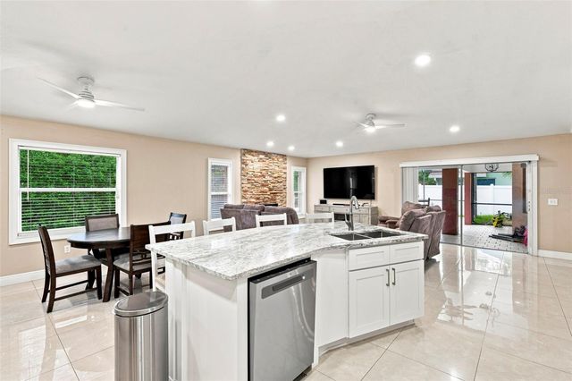 16502 CAYMAN DRIVE, Tampa, FL 33624
