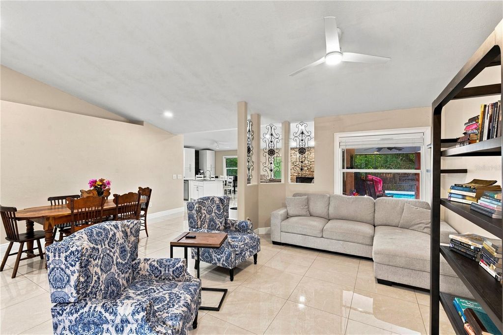 Image 17 of property listing at 16502 CAYMAN DRIVE, Tampa, FL 33624