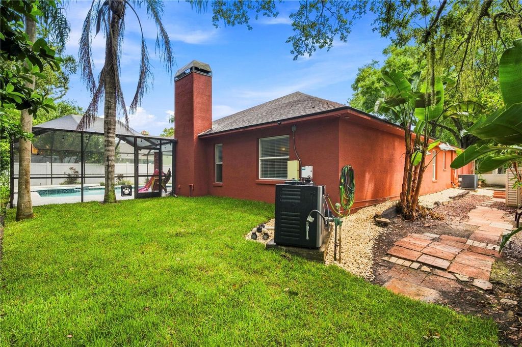 Image 32 of property listing at 16502 CAYMAN DRIVE, Tampa, FL 33624