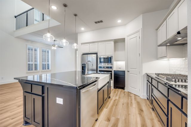 1327 Beach Boulevard, Sherman, TX 75090