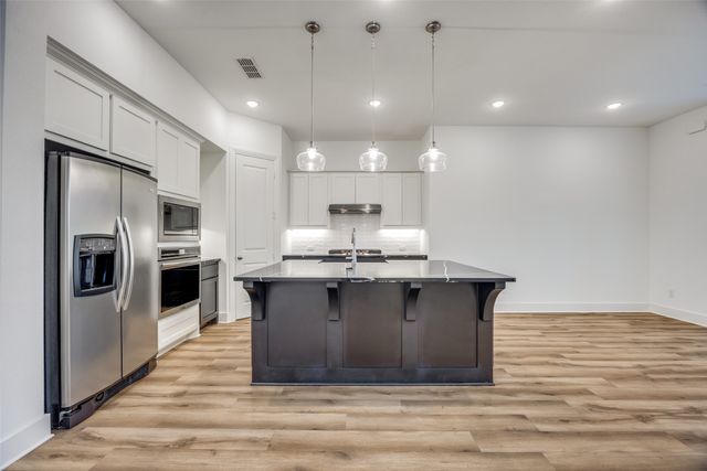 1327 Beach Boulevard, Sherman, TX 75090