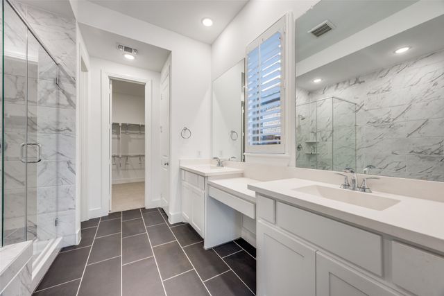 1327 Beach Boulevard, Sherman, TX 75090