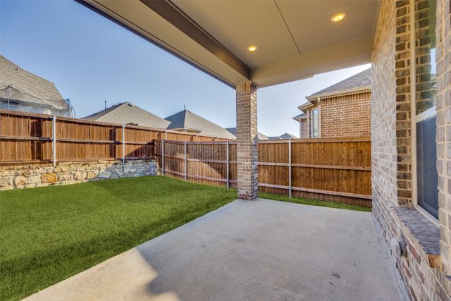 1327 Beach Boulevard, Sherman, TX 75090