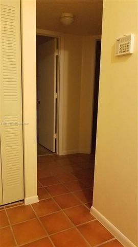 20814 San Simeon Way 108, Miami, FL 33179