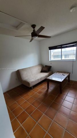 20814 San Simeon Way 108, Miami, FL 33179