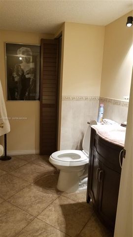 20814 San Simeon Way 108, Miami, FL 33179