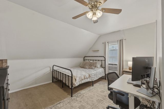 45 Nichols St, Gardner, MA 01440