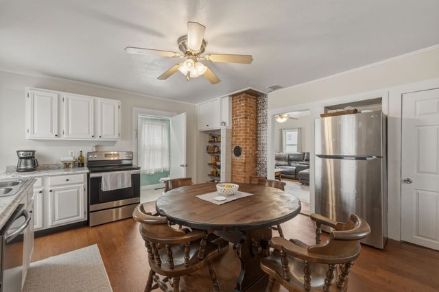 45 Nichols St, Gardner, MA 01440