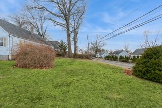 2 Finley Street, Norwalk, CT 06850