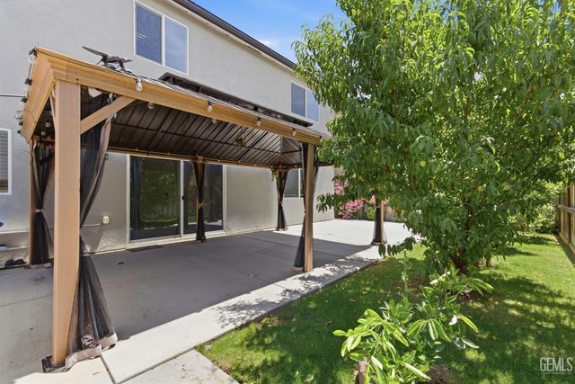 5808 Tandil Way, Bakersfield, CA 93306