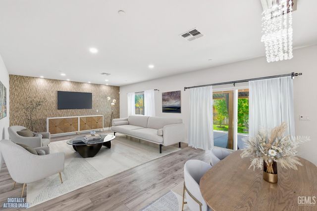 5808 Tandil Way, Bakersfield, CA 93306