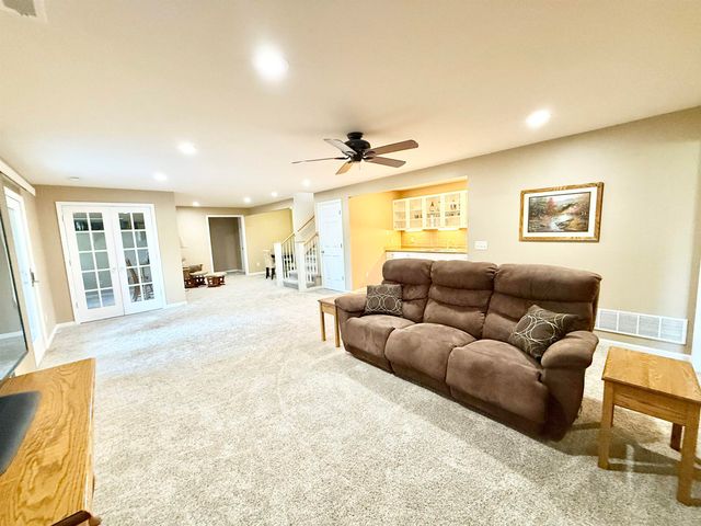 3005 N Stone Lake Dr, Augusta, KS 67010