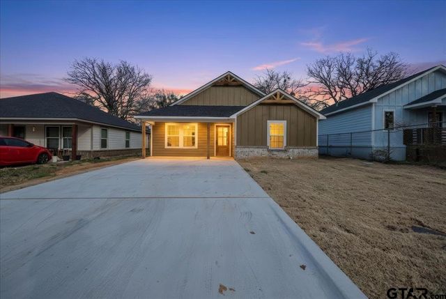 906 Duckenfield Avenue, Tyler, TX 75701