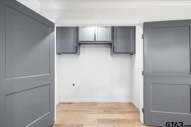 906 Duckenfield Avenue, Tyler, TX 75701