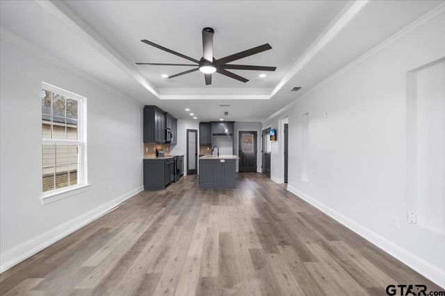 906 Duckenfield Avenue, Tyler, TX 75701