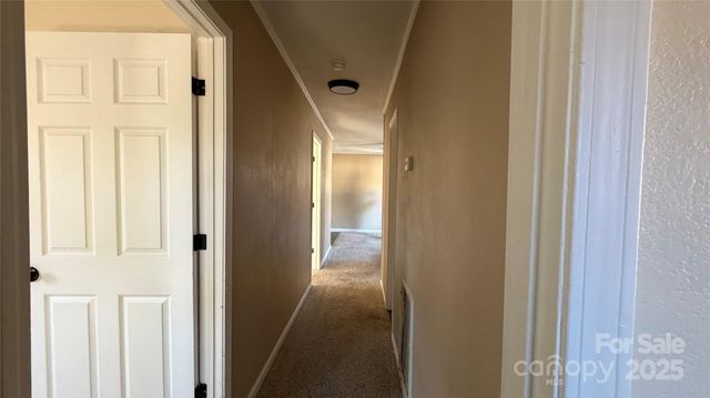 513 Holly Street, Dallas, NC 28034