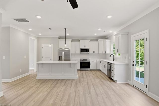 1956 Wild Rosewood Way, Winston-salem, NC 27103