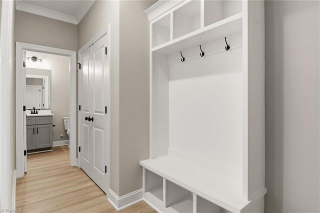 1956 Wild Rosewood Way, Winston-salem, NC 27103