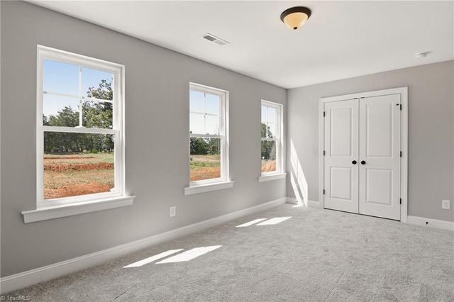 1956 Wild Rosewood Way, Winston-salem, NC 27103