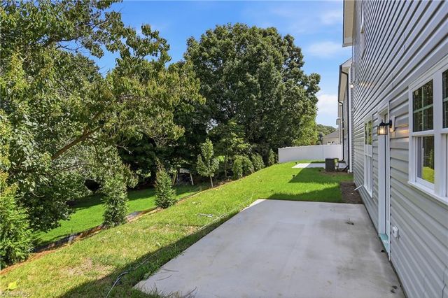 1956 Wild Rosewood Way, Winston-salem, NC 27103