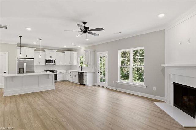 1956 Wild Rosewood Way, Winston-salem, NC 27103