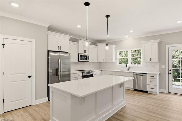 1956 Wild Rosewood Way, Winston-salem, NC 27103