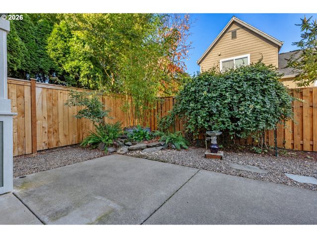12613 ROSS St, Oregon City, OR 97045