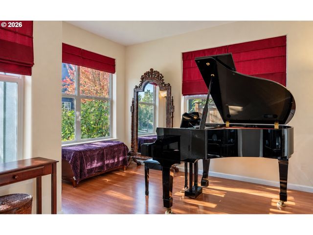 12613 ROSS St, Oregon City, OR 97045