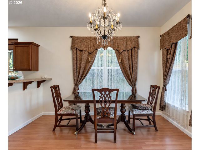 12613 ROSS St, Oregon City, OR 97045