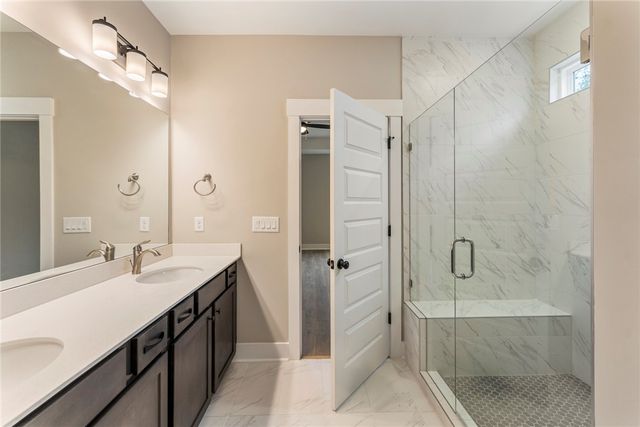 302 Cross Creek Drive, Seneca, SC 29678