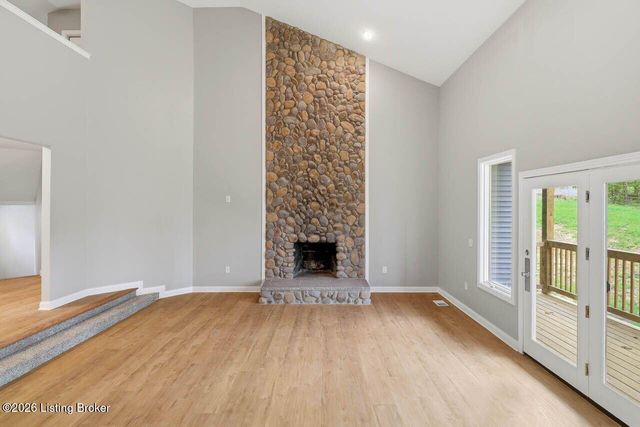 375 Wood Valley Ln, Louisville, KY 40299