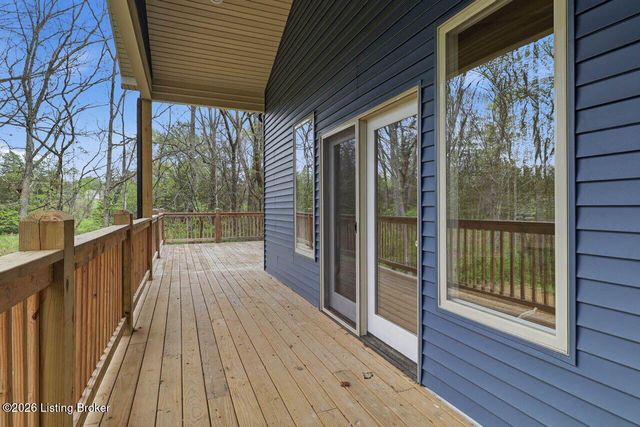 375 Wood Valley Ln, Louisville, KY 40299
