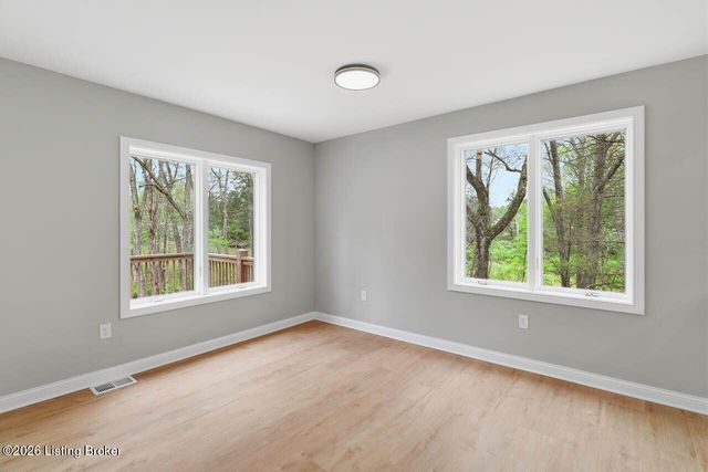 375 Wood Valley Ln, Louisville, KY 40299