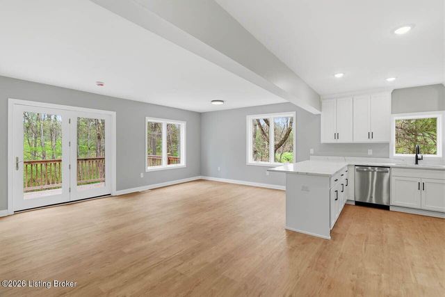 375 Wood Valley Ln, Louisville, KY 40299