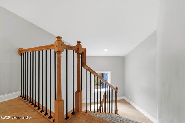 375 Wood Valley Ln, Louisville, KY 40299