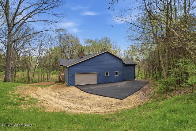 375 Wood Valley Ln, Louisville, KY 40299