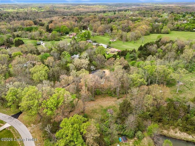 375 Wood Valley Ln, Louisville, KY 40299