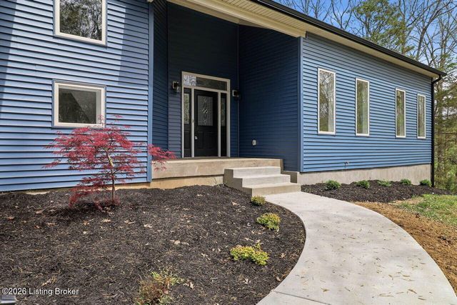 375 Wood Valley Ln, Louisville, KY 40299