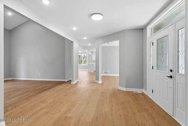 375 Wood Valley Ln, Louisville, KY 40299