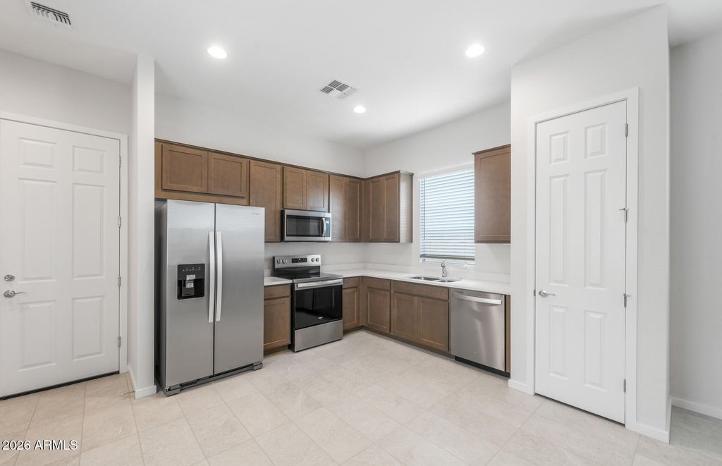 2512 E Truffle Road, San Tan Valley, AZ 85140 — photo 5