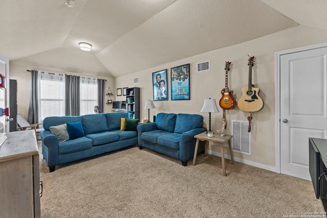 2013 Carter Ln, New Braunfels, TX 78130