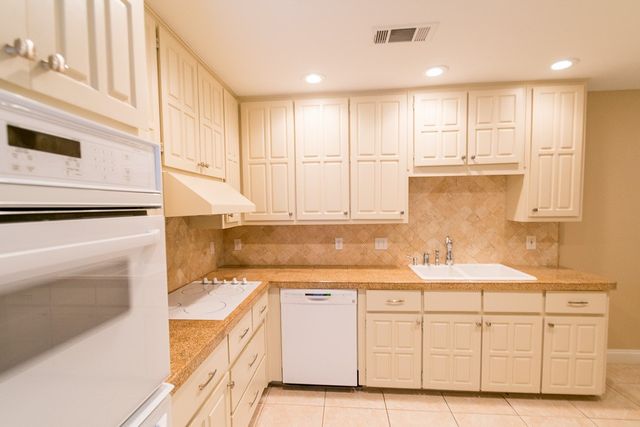 14816 Sopras Circle, Addison, TX 75001