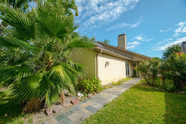 14816 Sopras Circle, Addison, TX 75001