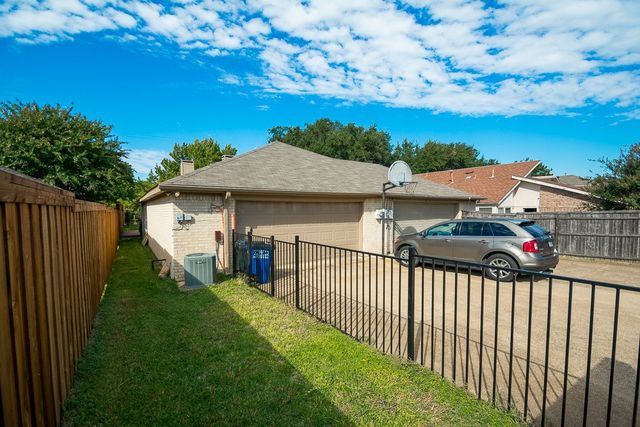 14816 Sopras Circle, Addison, TX 75001