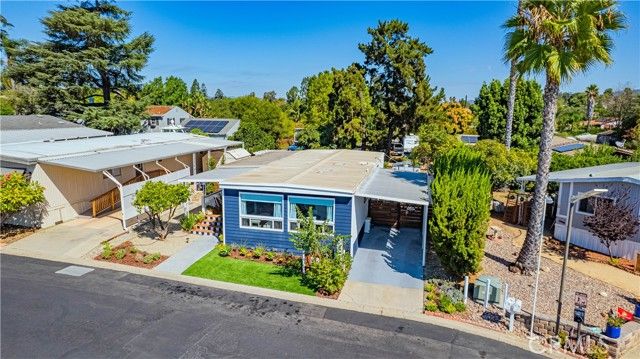 1120 E Mission Road 33, Fallbrook, CA 92028