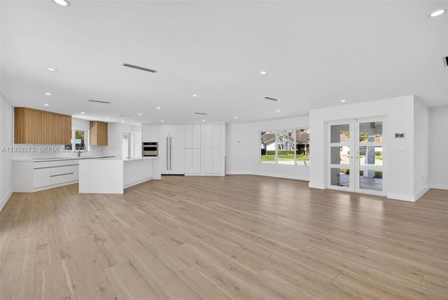 10380 SW 56th Ter, Miami, FL 33173