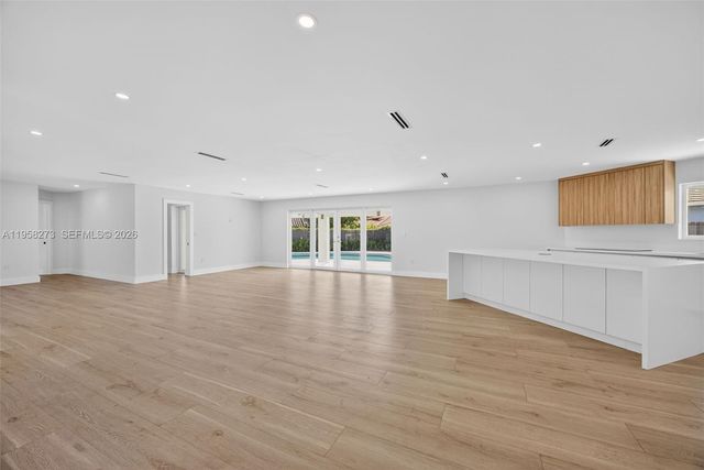 10380 SW 56th Ter, Miami, FL 33173